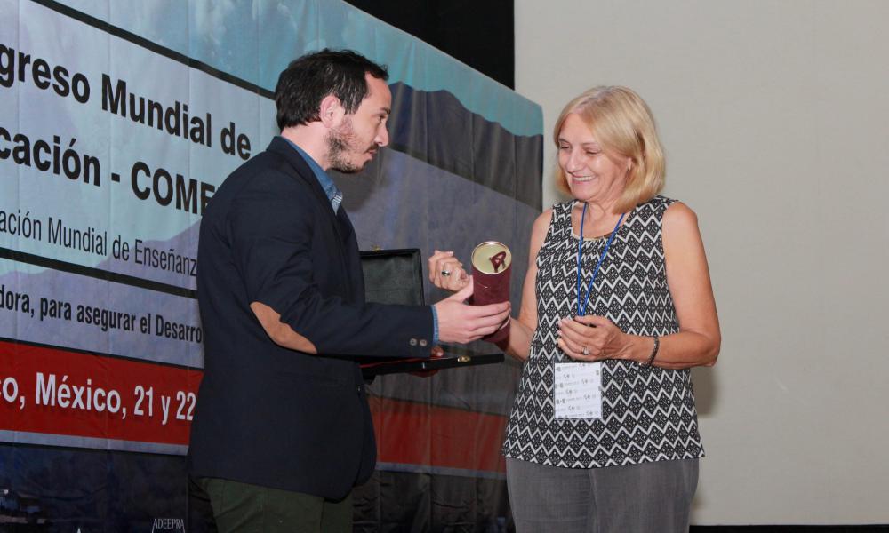 Educación de calidad, aporte de universidades a la sociedad Trinidad Padilla