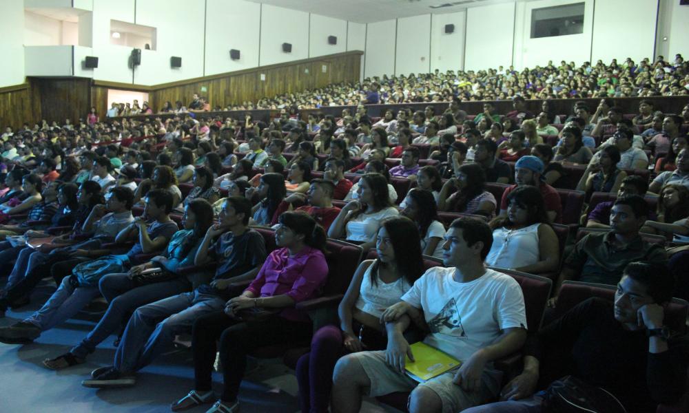 Comienzan su vida Universitaria más de mil alumnos de nuevo ingreso
