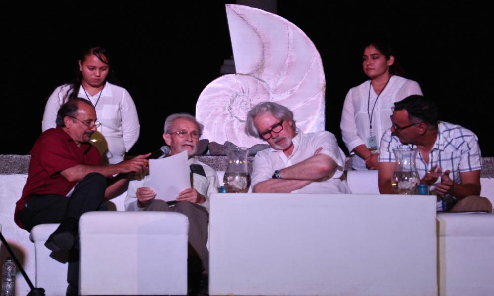 Inauguran encuentro de poetas Letras en la Mar