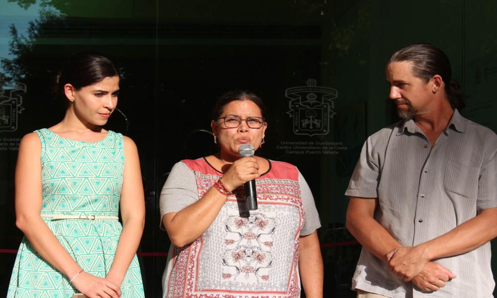 Exponen artistas plásticos fotografías de naturaleza en CUCosta