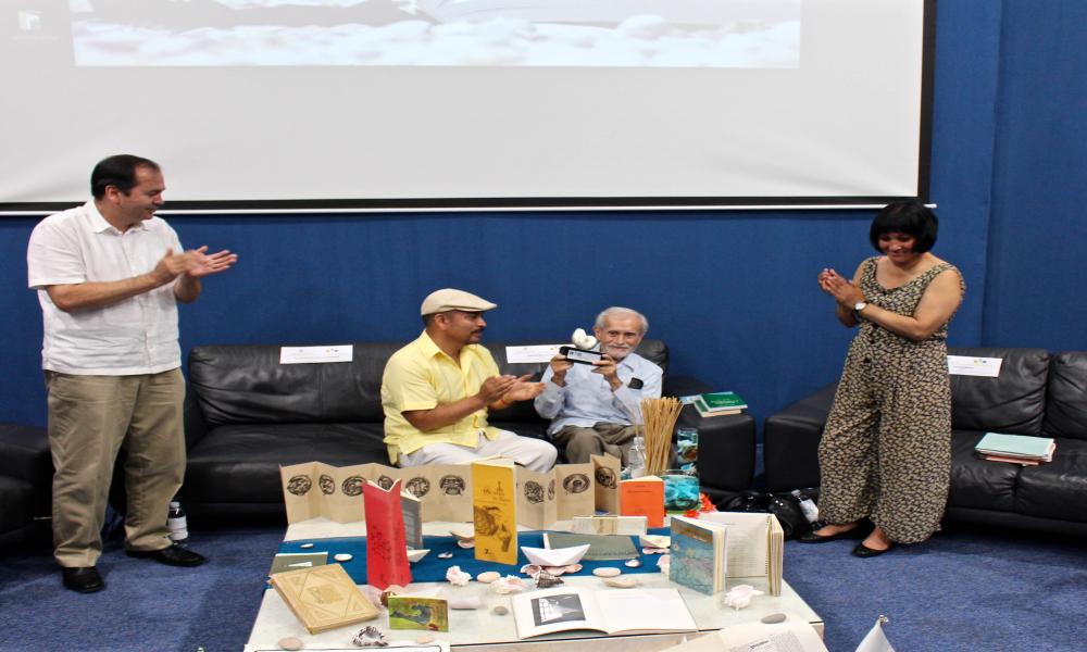 La poesía, locura de unos cuantos Raúl Renán