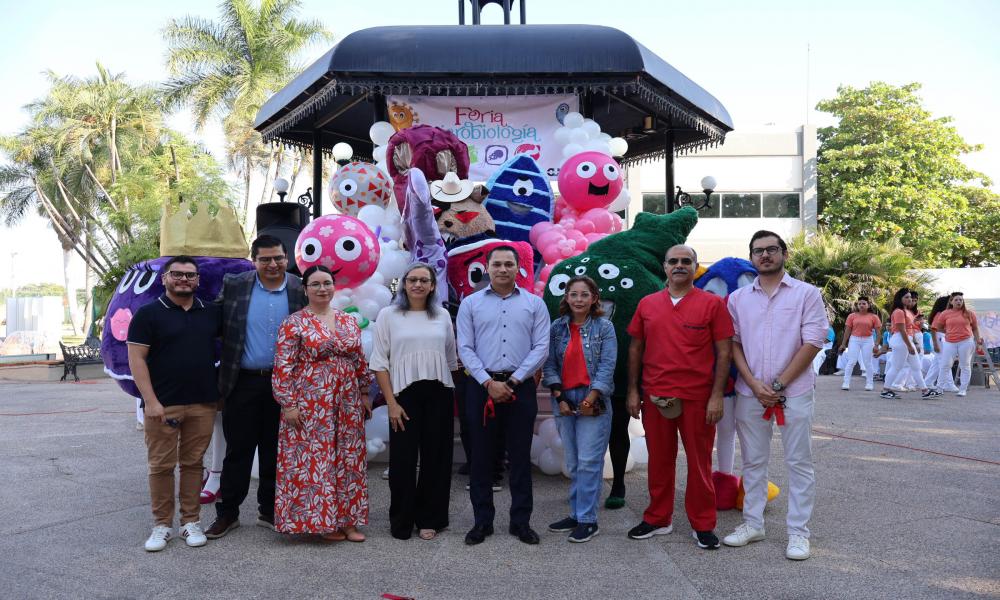 Estudiantes de las áreas de la salud compartieron sus conocimientos a la comunidad universitaria