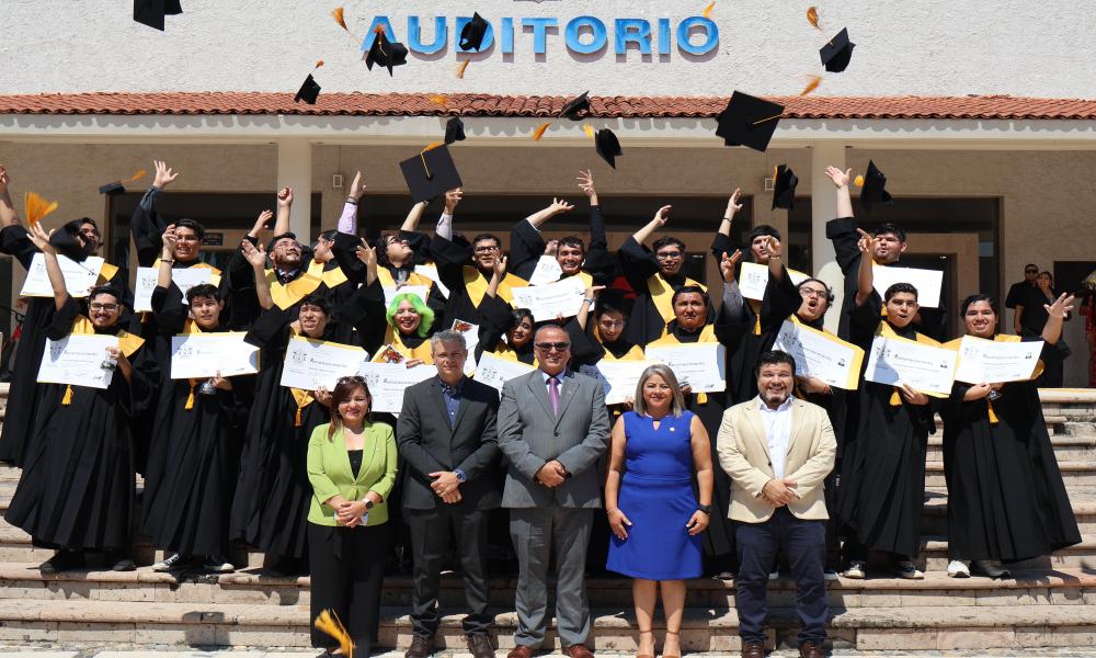 Doble Graduación; orgullosos se gradúan Ingenieros en Telemática y Videojuegos