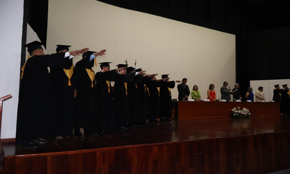 Doble Graduación; orgullosos se gradúan Ingenieros en Telemática y Videojuegos