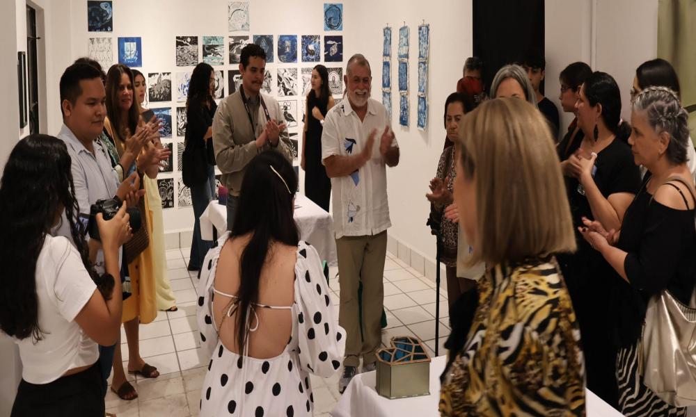 Demuestran estudiantes de Artes Visuales su talento en en ARTe VallARTa Museo