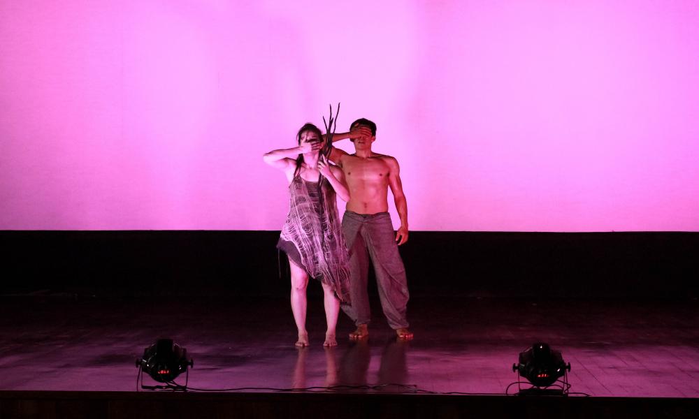 Cautiva estreno mundial de danza contemporánea en CUCosta