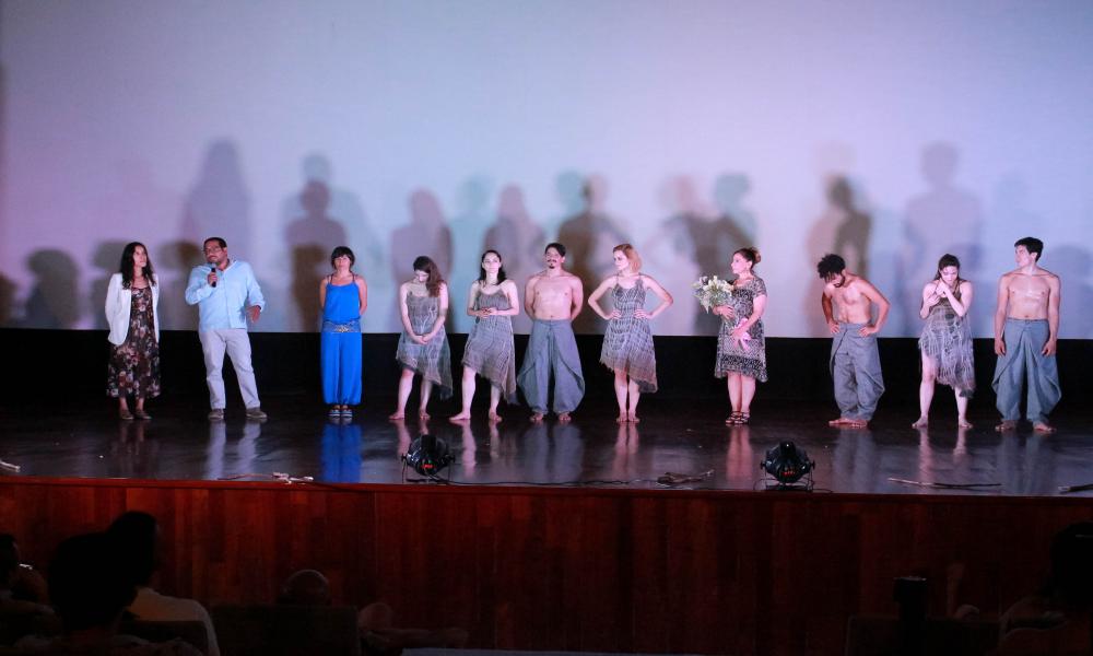 Cautiva estreno mundial de danza contemporánea en CUCosta