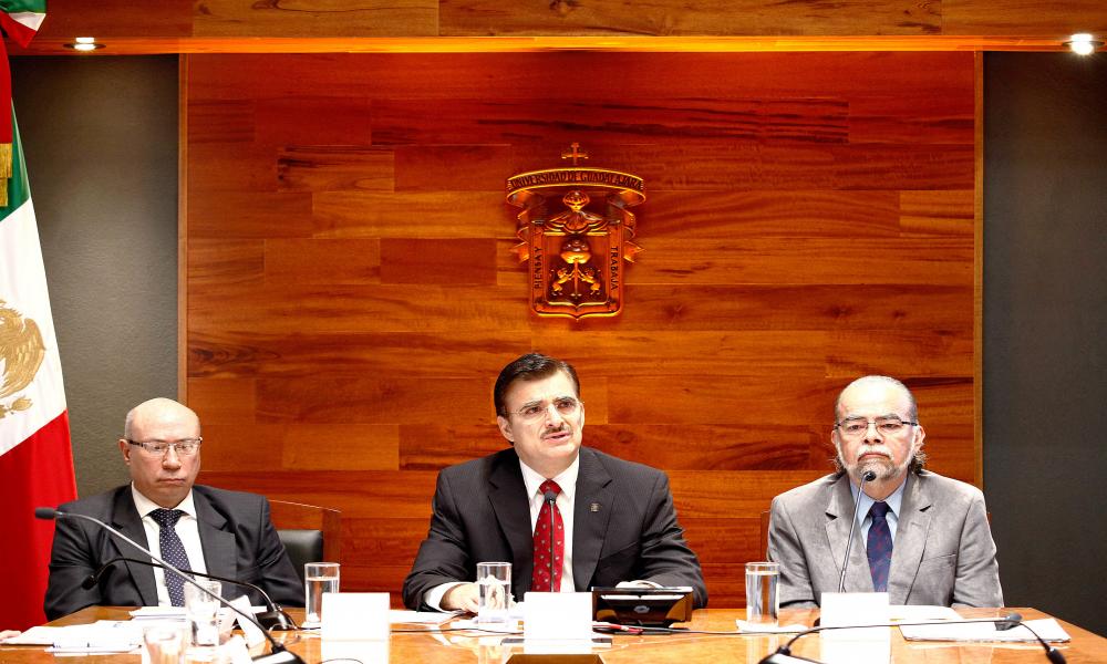 Admite la UdeG a 70 mil 102 estudiantes