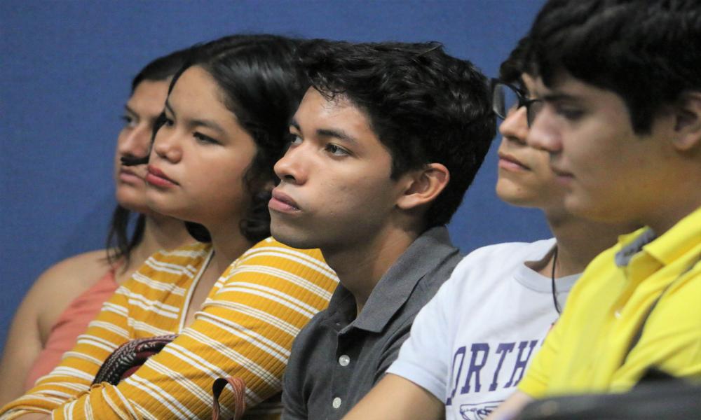 Realizan Conversatorio “Mujeres Zapatistas” en el CUCosta