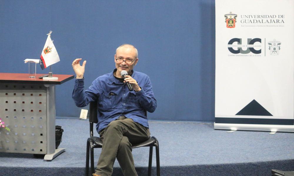 En el CUCosta Imparten Conferencia ¿Cómo Respondemos los Hombres ante de los Derechos de las Mujeres