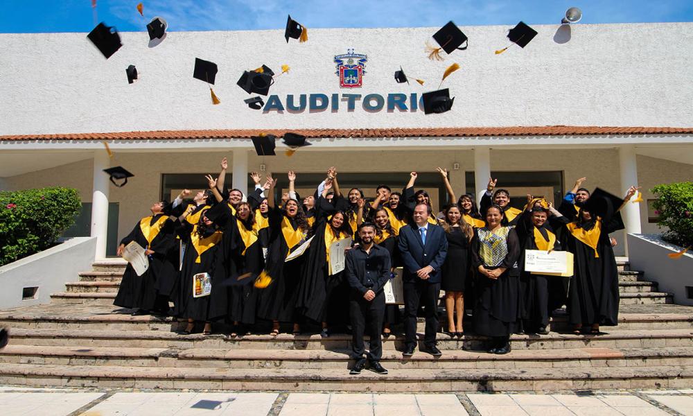 Egresó la XVII Generación de Licenciados en Biología de CUCosta