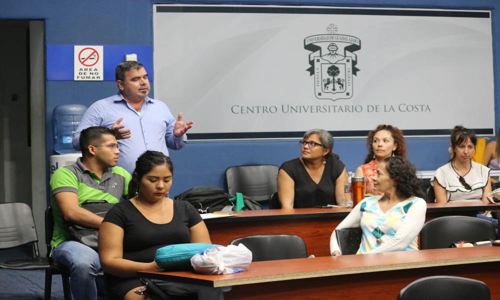 Realizan Conversatorio “Mujeres Zapatistas” en el CUCosta