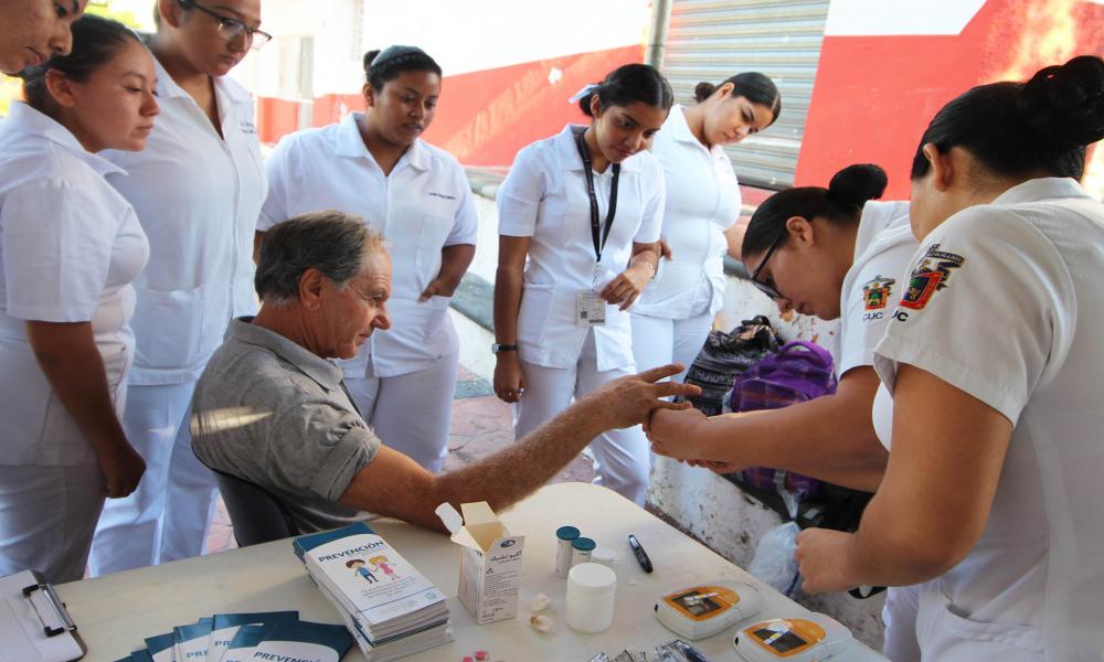 A través del CUCosta Habitantes de “Las Palmas” Recibieron Significativa Ayuda de “Brigadas Universitarias”