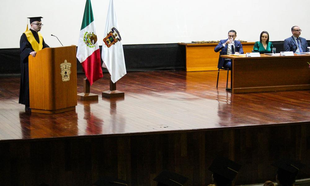 Egresan del CUCosta 42 Médicos Cirujanos y Parteros