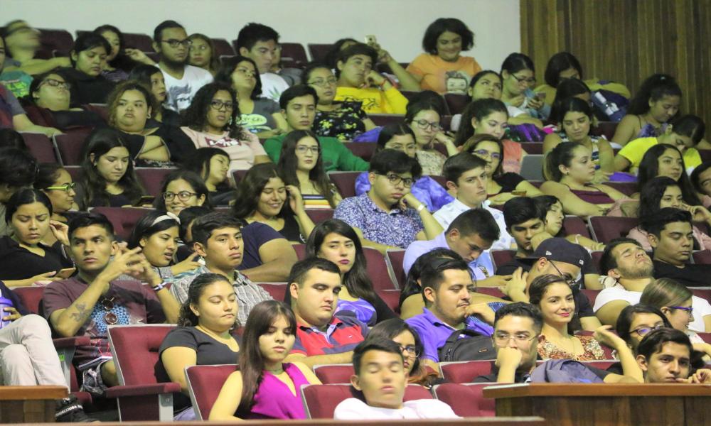 En el CUCosta Impartieron Conferencia “Masculinidad ¿Para Qué”