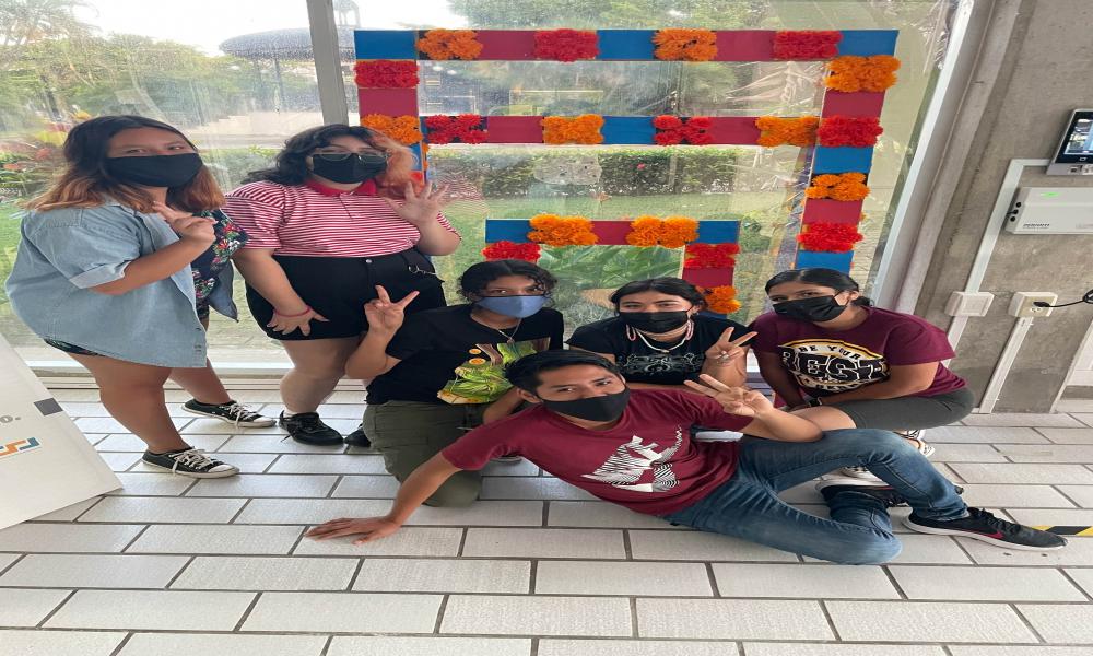 Reconocen la participación del CUCosta en muestra de altares de muertos 2021