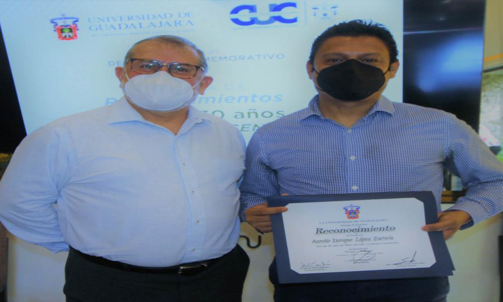 Ofrecen merecido reconocimiento a profesores de la División de Ingenierías