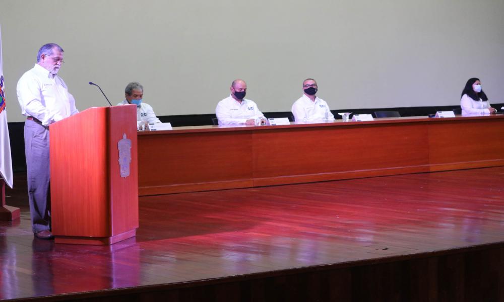 Implementamos nuevos modelos educativos en apoyo a los alumnos del CUCosta Rector