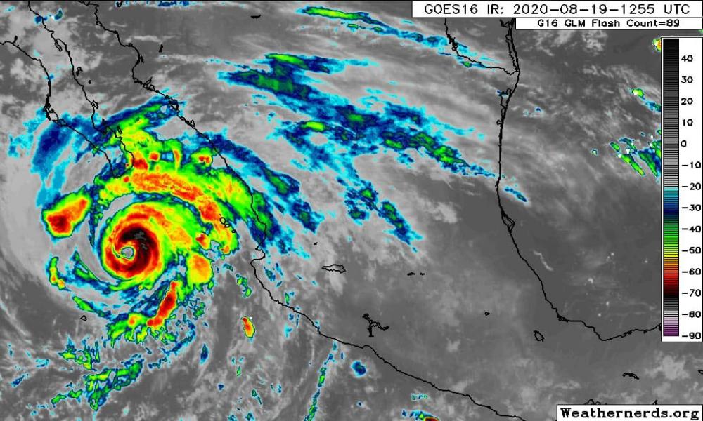 El Huracán “Genevieve” se alejó de la Costa de Jalisco