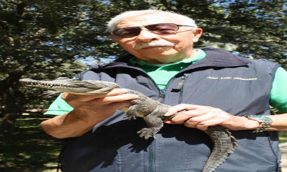 El CUCosta felicita al Dr.Cifuentes Lemus por su nombramiento como Adulto Mayor Distinguido