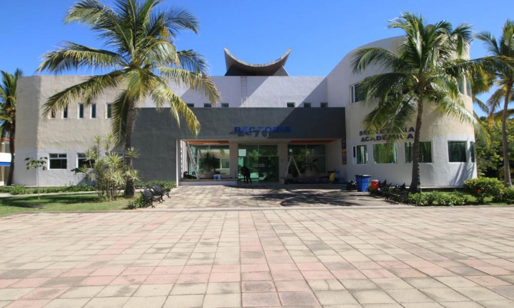 Refrenda CUCosta acreditación de la Licenciatura en Ingeniería en Comunicación Multimedia