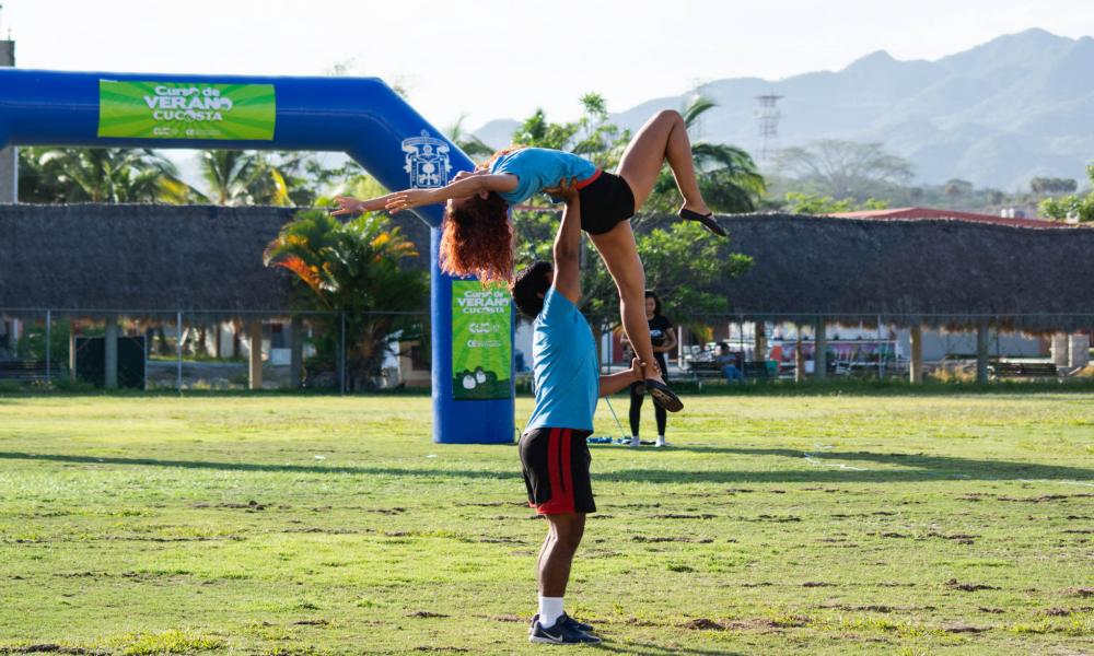 Deporte, cultura para 160 niños y jóvenes en el curso de verano Cucosta