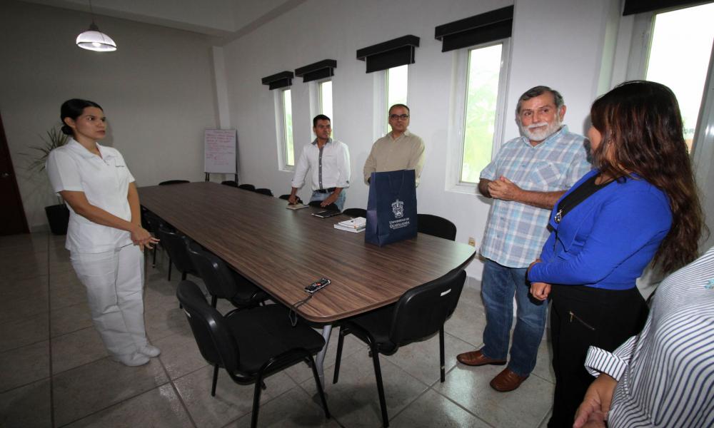 Por Desempeño de Excelencia,Egresada del CUCosta Obtendrá Premio CENEVAL