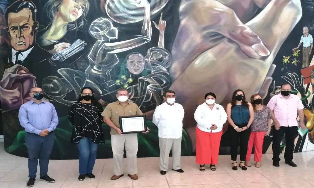 CUCosta recibió el dictamen de re acreditación de la Licenciatura en Biología