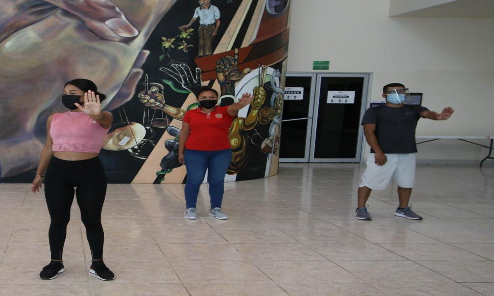 Promueven alumnos “pausas laborales” entre personal administrativo y profesores