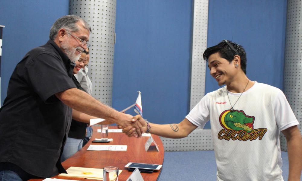 Autoridades Universitarias del CUCosta, Galardonaron a Deportistas Medallistas y Preseleccionados Nacionales