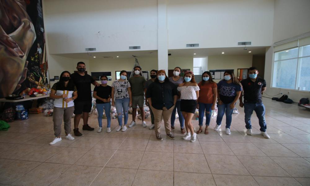 Entregan 236 despensas a afectados por huracán “Nora” en Tomatlán y Cabo Corrientes