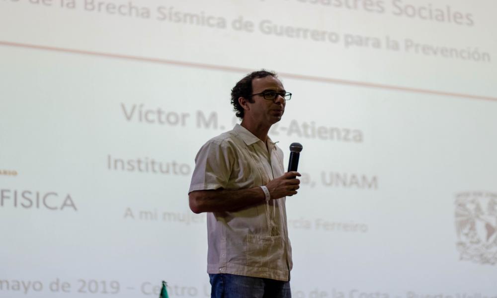 Fenómenos Naturales y Desastres Sociales en Sábados en la Ciencia