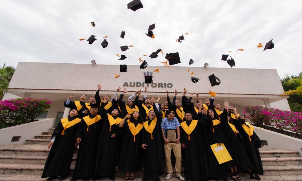Egresa quinta generación de la Licenciatura en Cultura Física y Deportes