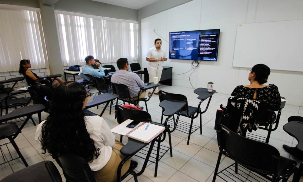 CUCosta sede del “Primer Coloquio de Intercentros de Emprendimiento de Negocios”.
