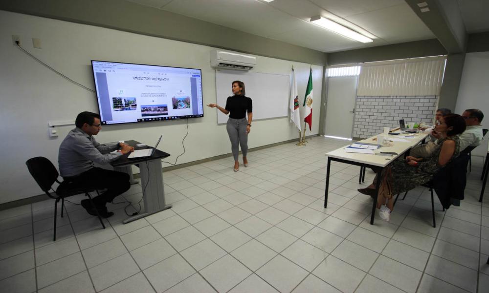 CUCosta sede del “Primer Coloquio de Intercentros de Emprendimiento de Negocios”.