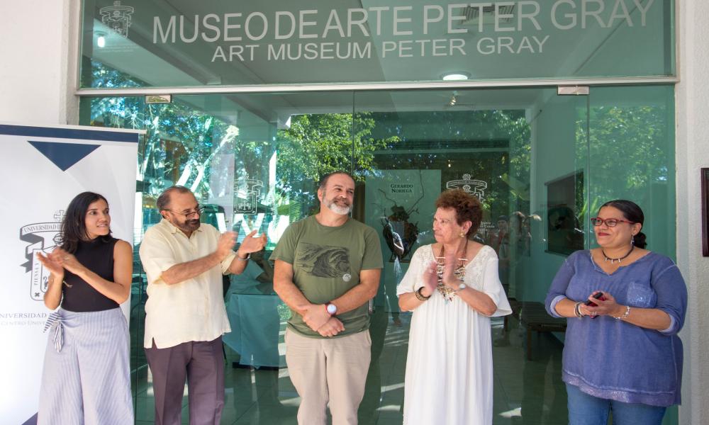 Inauguran Exposición “Symbiosis” en el Museo de arte Peter Gray