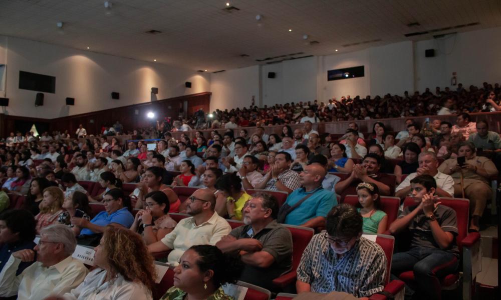 Toma posesión como Rector del CUCosta el doctor Jorge Téllez López