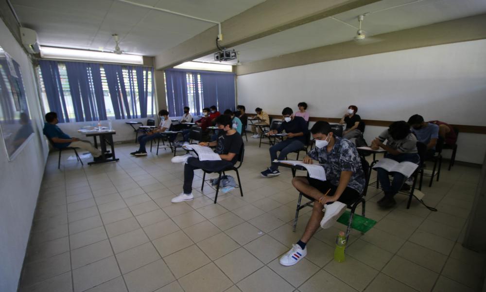 Segunda jornada de exámenes de admisión convoca a 5 mil 994 aspirantes