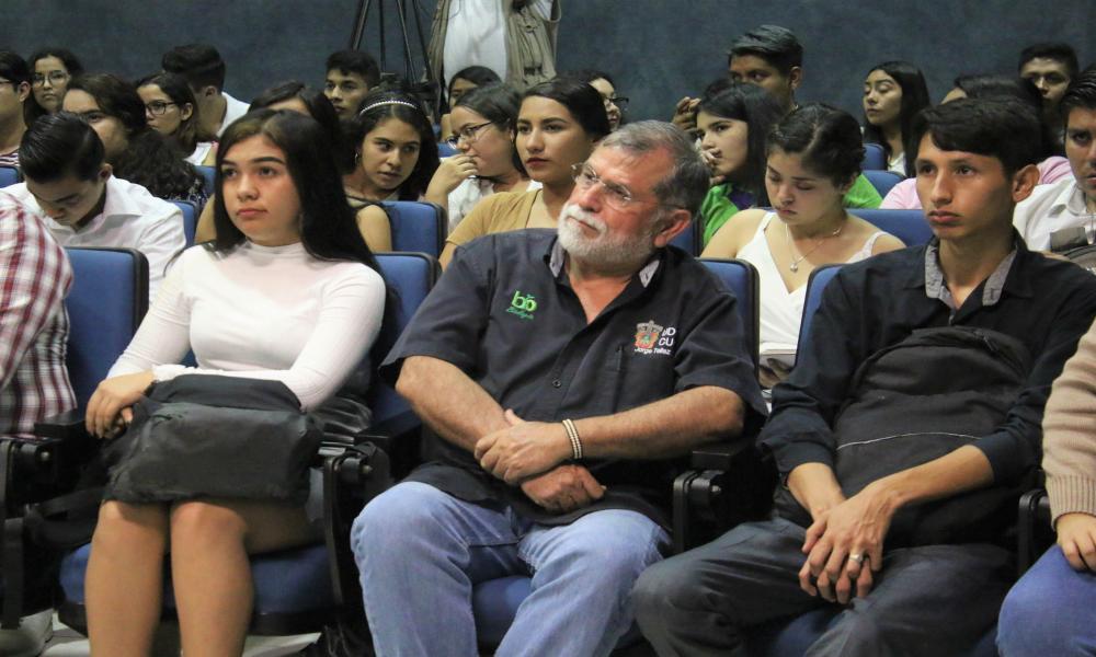 En el CUCosta Conmemoraron “Día Internacional de la Mujer” con el Panel “Medidas Contra la Alerta de Género”