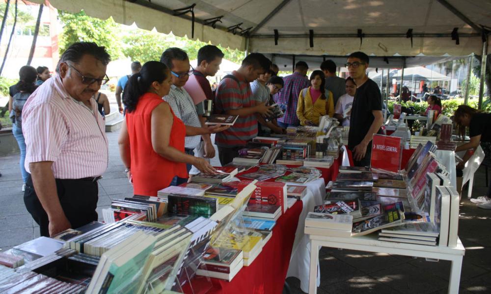 Espacio de Ideas, Acciones y Conocimiento en “Tu Librería Carlos Fuentes” en el CUCosta
