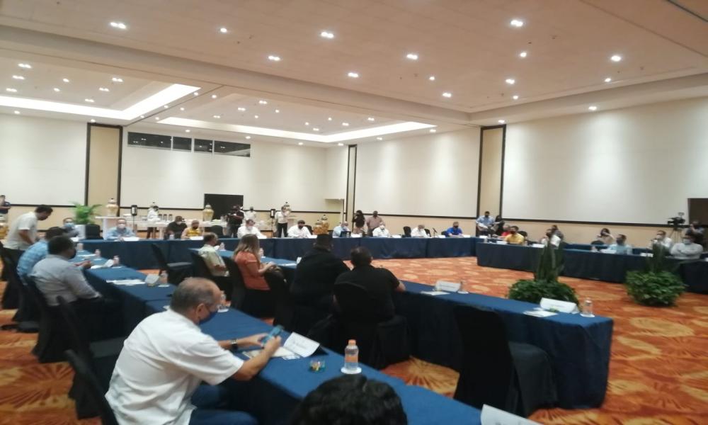 Garantizar protocolos sanitarios antes del regreso a las aulas CUCosta