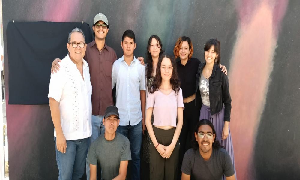 Inauguran mural “Pálido Punto Azul”, obra de estudiantes del CUCosta