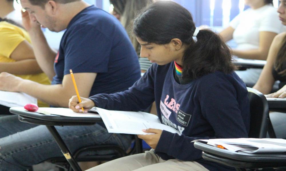 Realizaron 1481 Aspirantes Examen de Admisión en el CUCosta