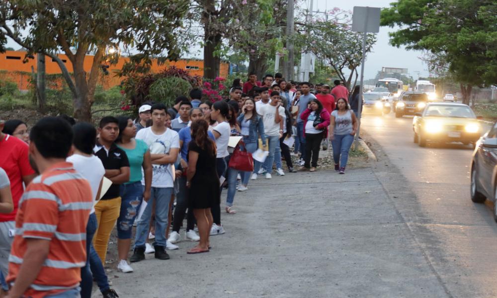 2706 Aspirantes buscan un espacio en el CUCosta