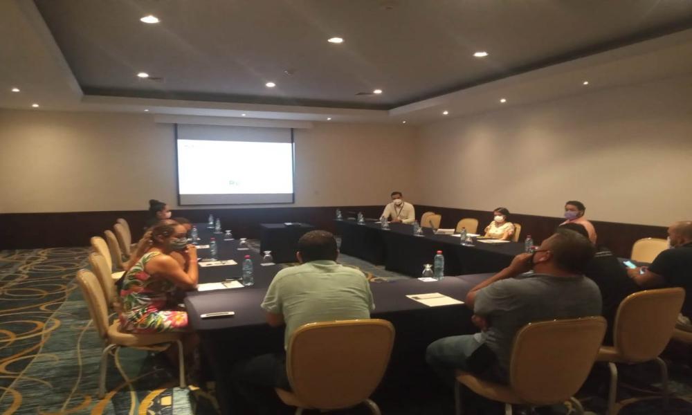 Participa CUCosta con sus programas en el Comité Municipal RETO