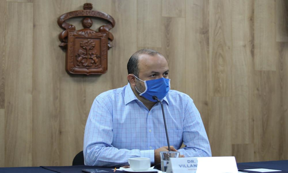 Llama UdeG a reconsiderar reapertura de cines y teatros