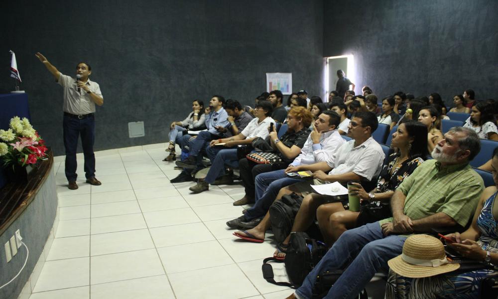 “Los Municipios Deben Tener Políticas Definidas, Ante el Cambio Climático” Dr. Jorge Téllez, Rector CUCosta