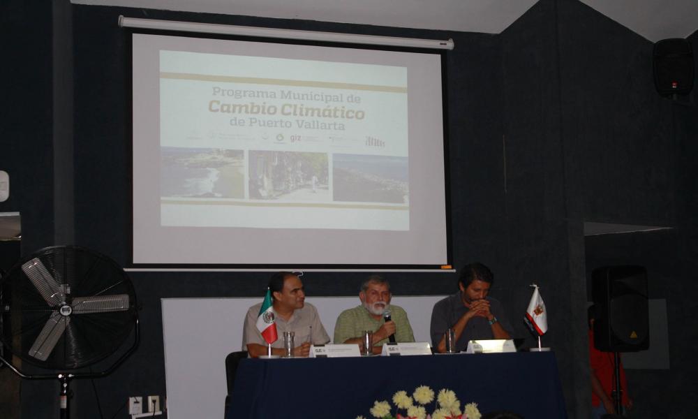 “Los Municipios Deben Tener Políticas Definidas, Ante el Cambio Climático” Dr. Jorge Téllez, Rector CUCosta