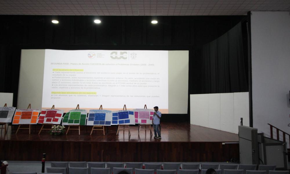 Se desarrolla con éxito el primer curso “Clase de Análisis de Problemas Globales del Siglo XXI”