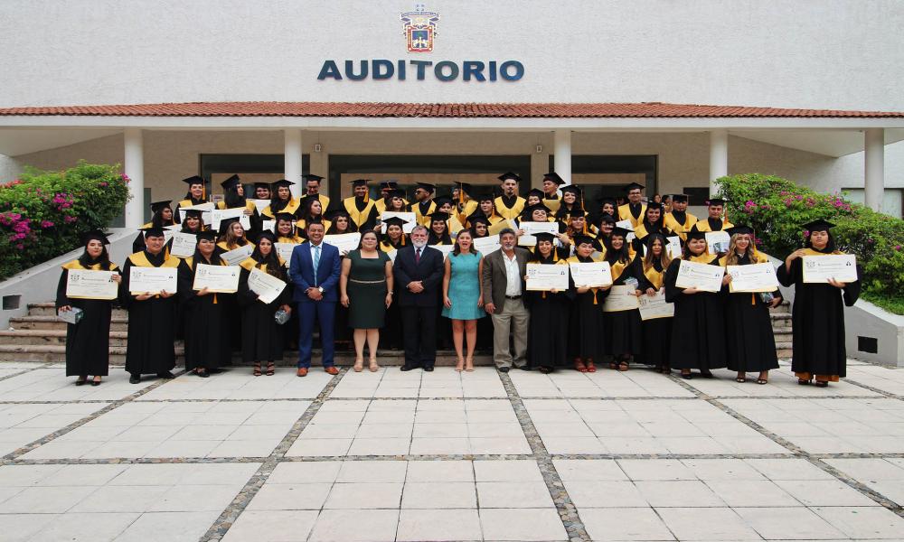 Egresó la XLIII Generación de la Licenciatura en Administración del CUCosta